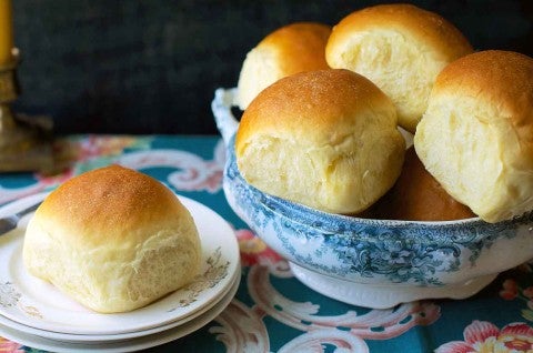 Amish Dinner Rolls - select to zoom